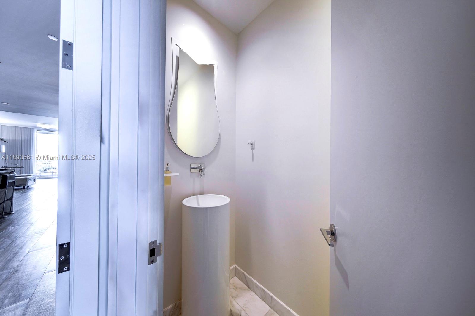 OCEANA BAL HARBOUR CONDO - Residential Lease