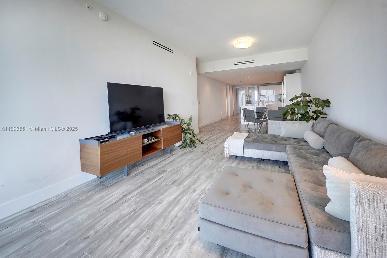 OCEANA BAL HARBOUR CONDO - Residential Lease