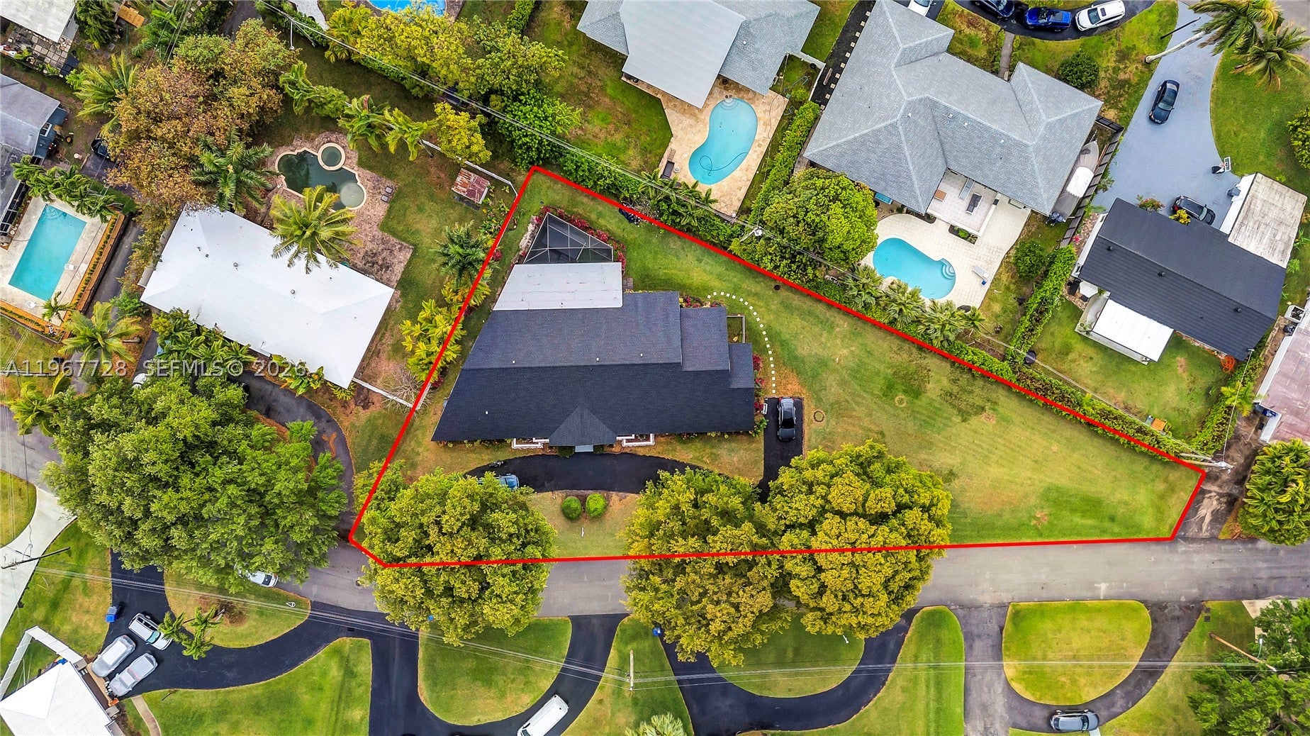 View photos, virtual tours, details... 3211 Calle Largo Dr