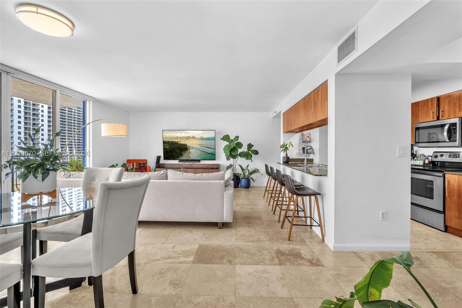 THE CLUB AT BRICKELL BAY - Residential