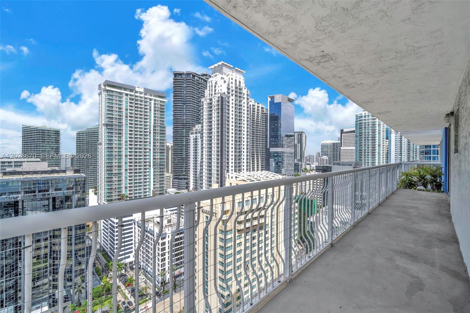 THE CLUB AT BRICKELL BAY - Residential