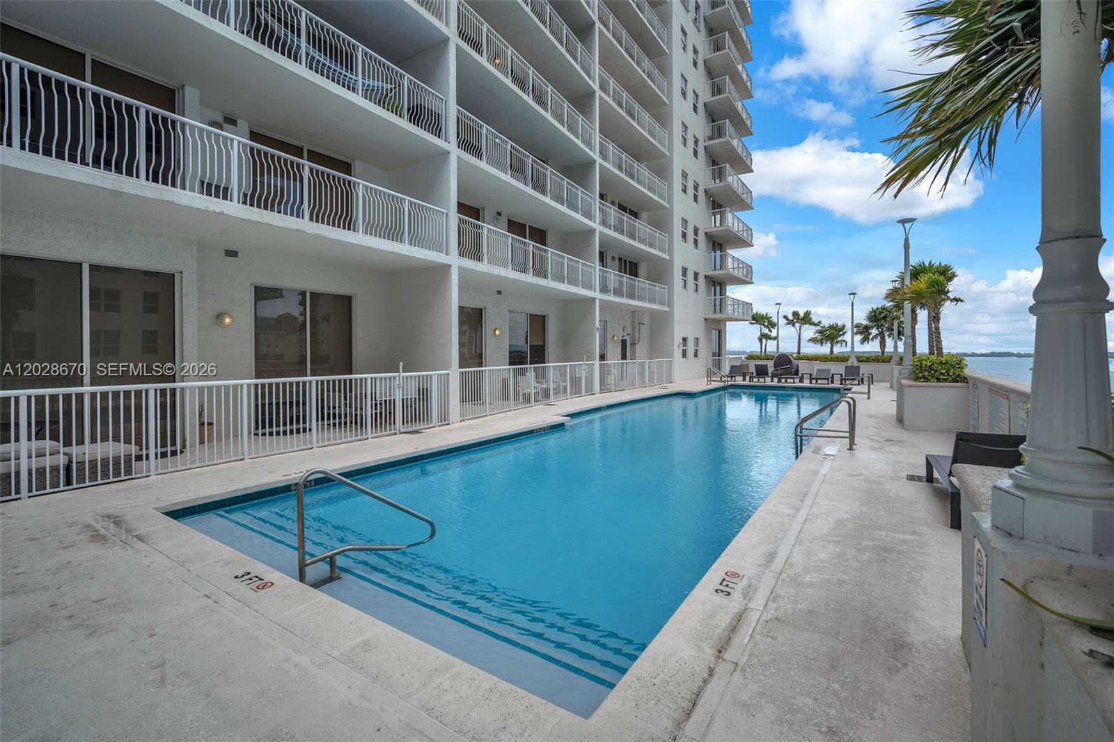 THE CLUB AT BRICKELL BAY - Residential