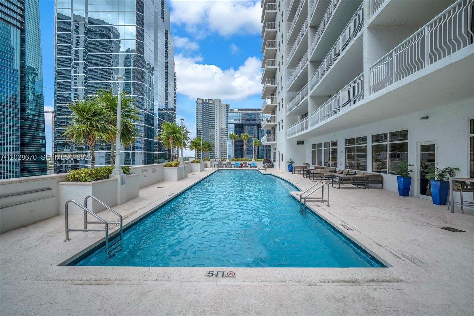 THE CLUB AT BRICKELL BAY - Residential