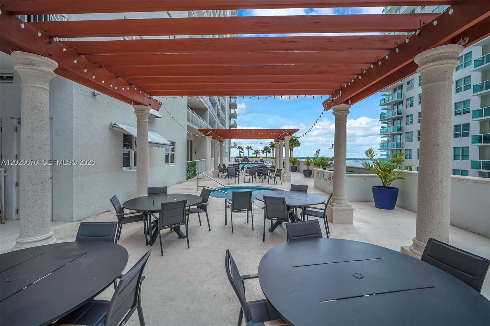 THE CLUB AT BRICKELL BAY - Residential