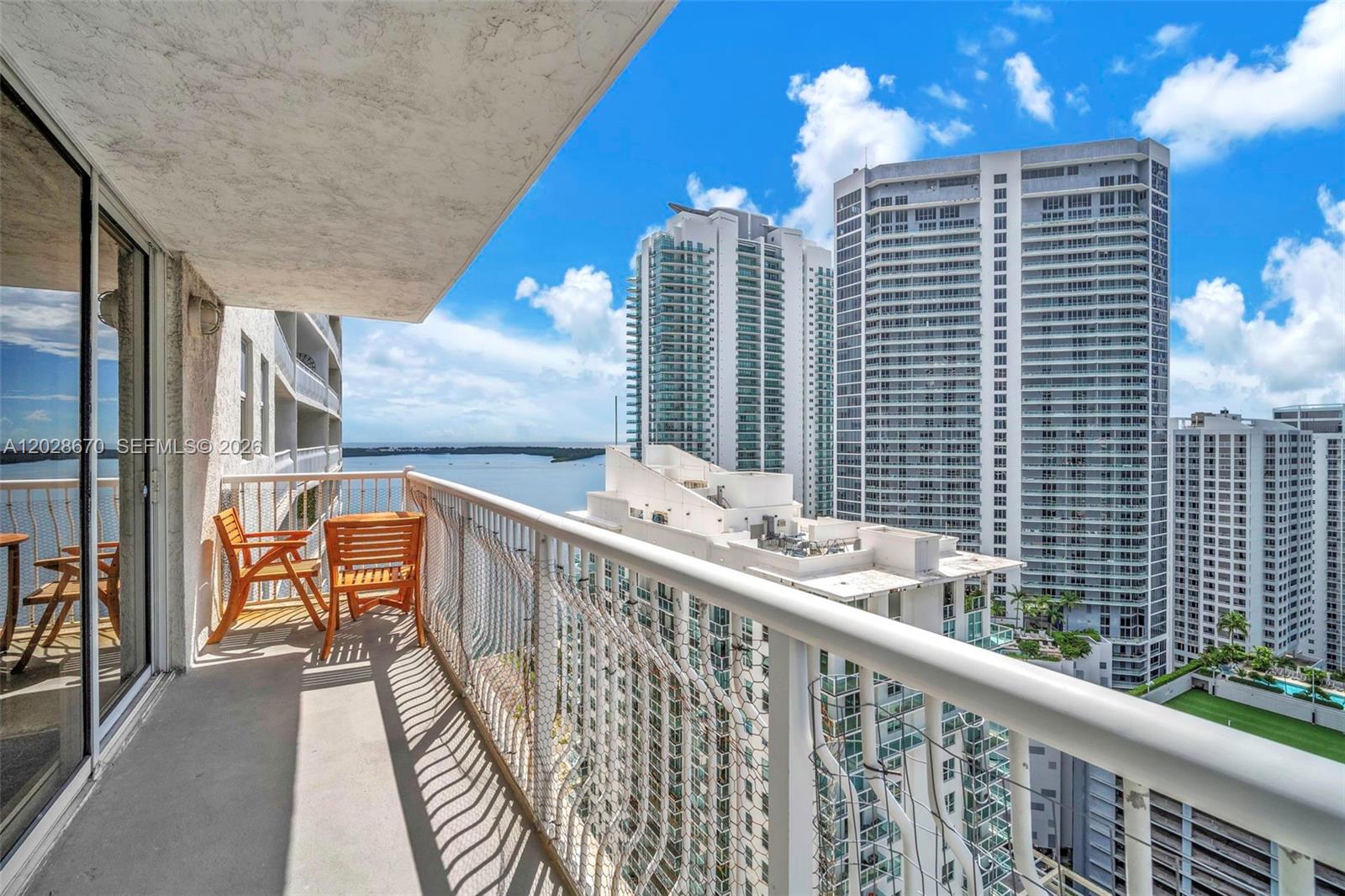 THE CLUB AT BRICKELL BAY - Residential