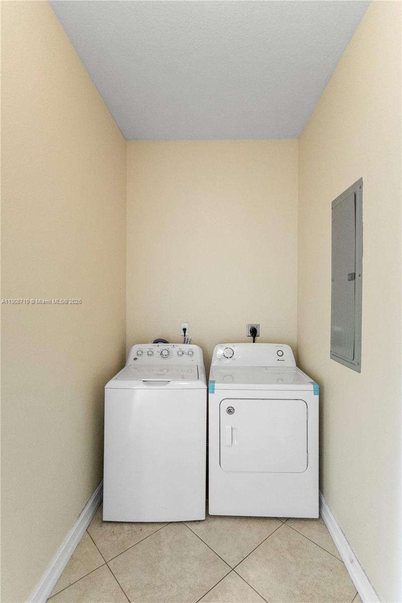 Collier City Lts 228-1157 - Residential