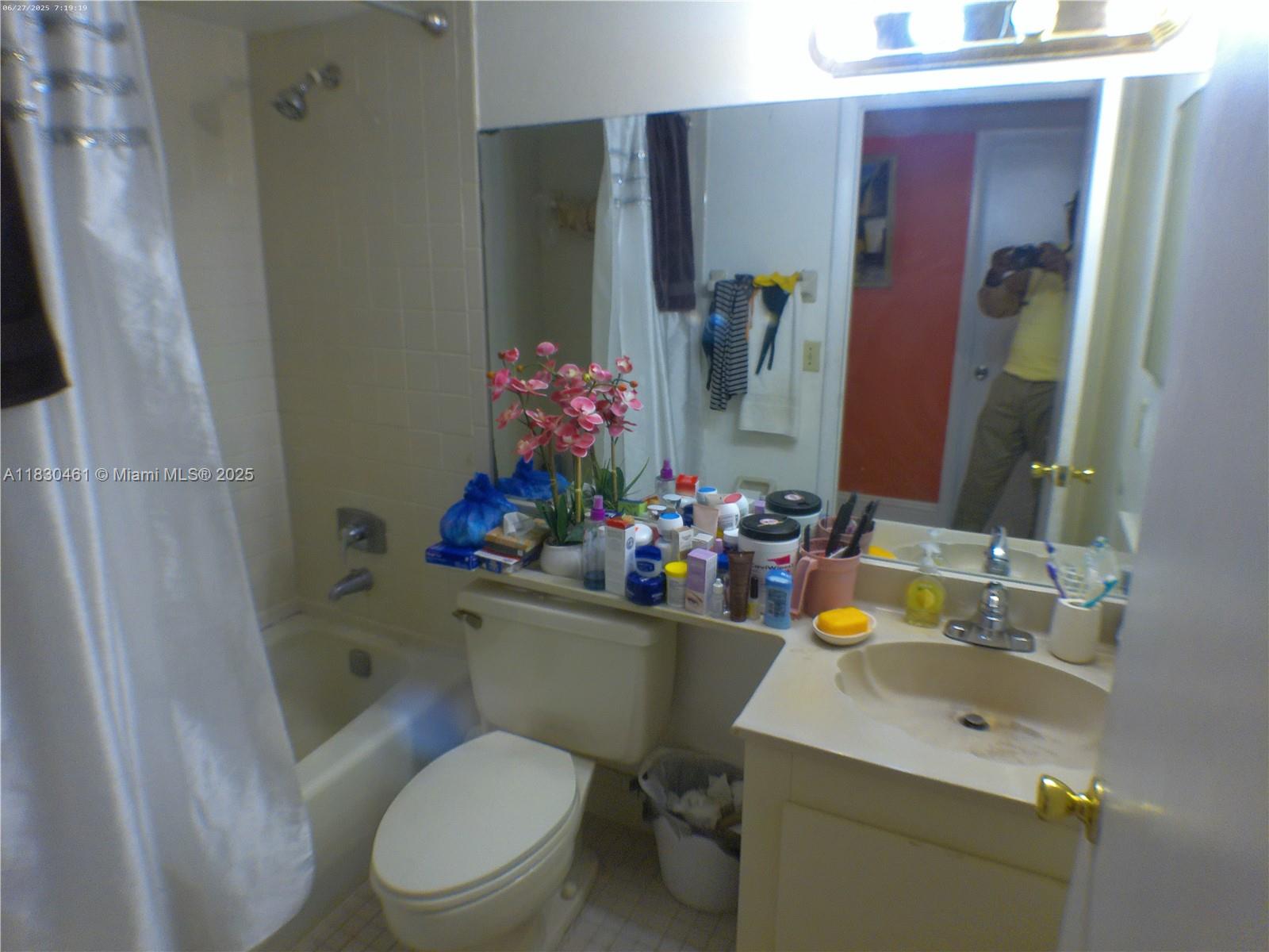 MISTY LAKE CONDO - Residential