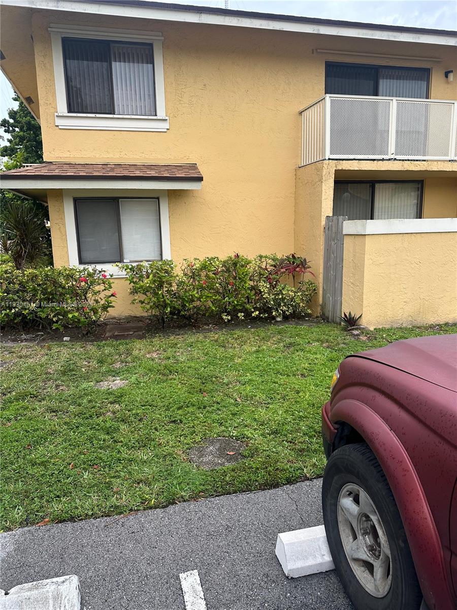 430 NW 214th St 101