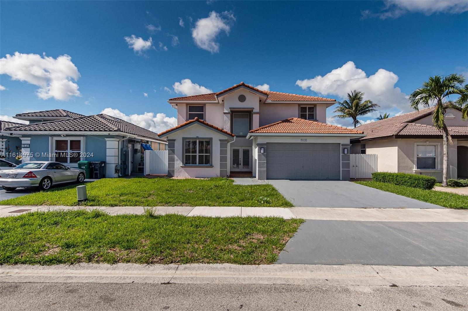 LAKE VENETIAN - Residential Lease