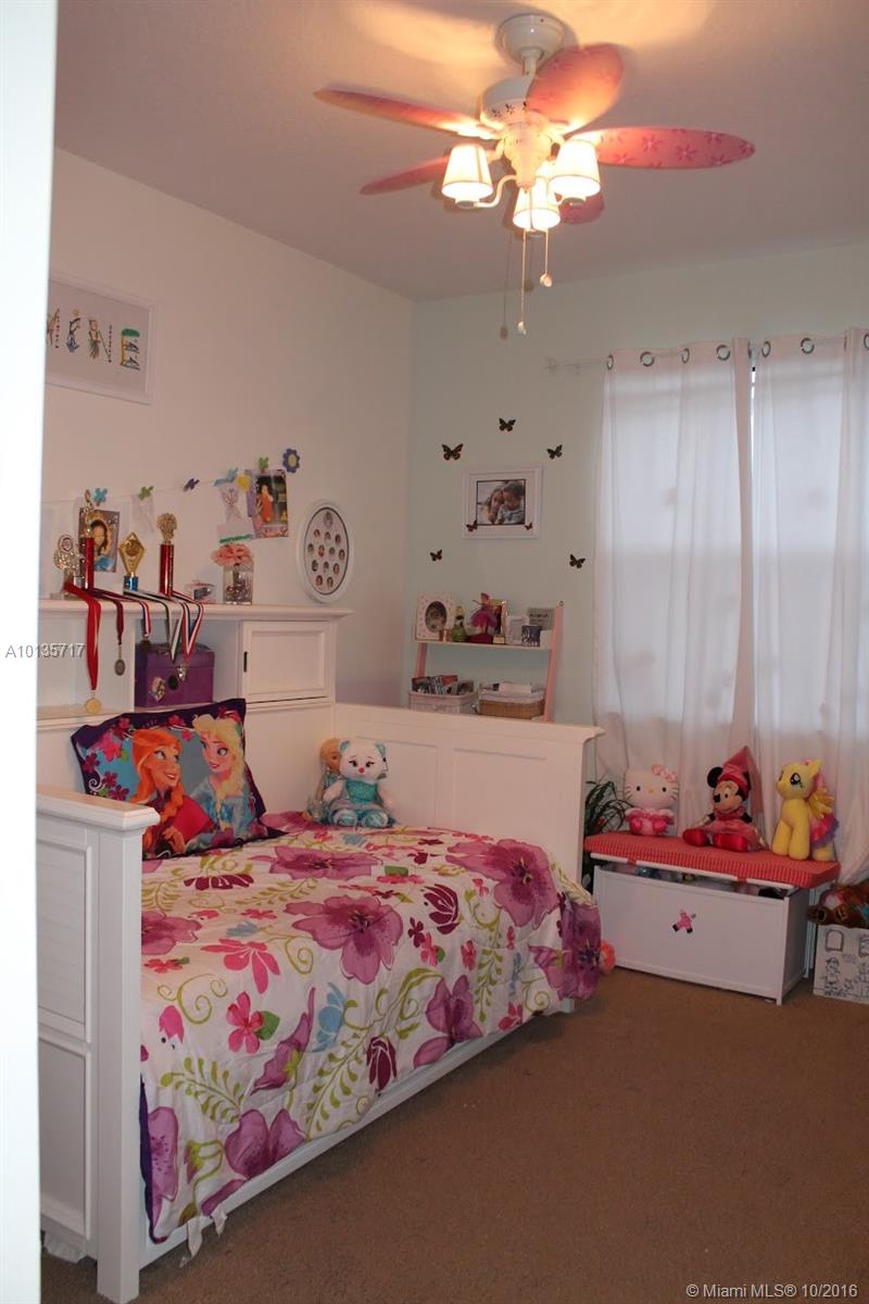 Foxcroft Homes 180-74 B - Residential