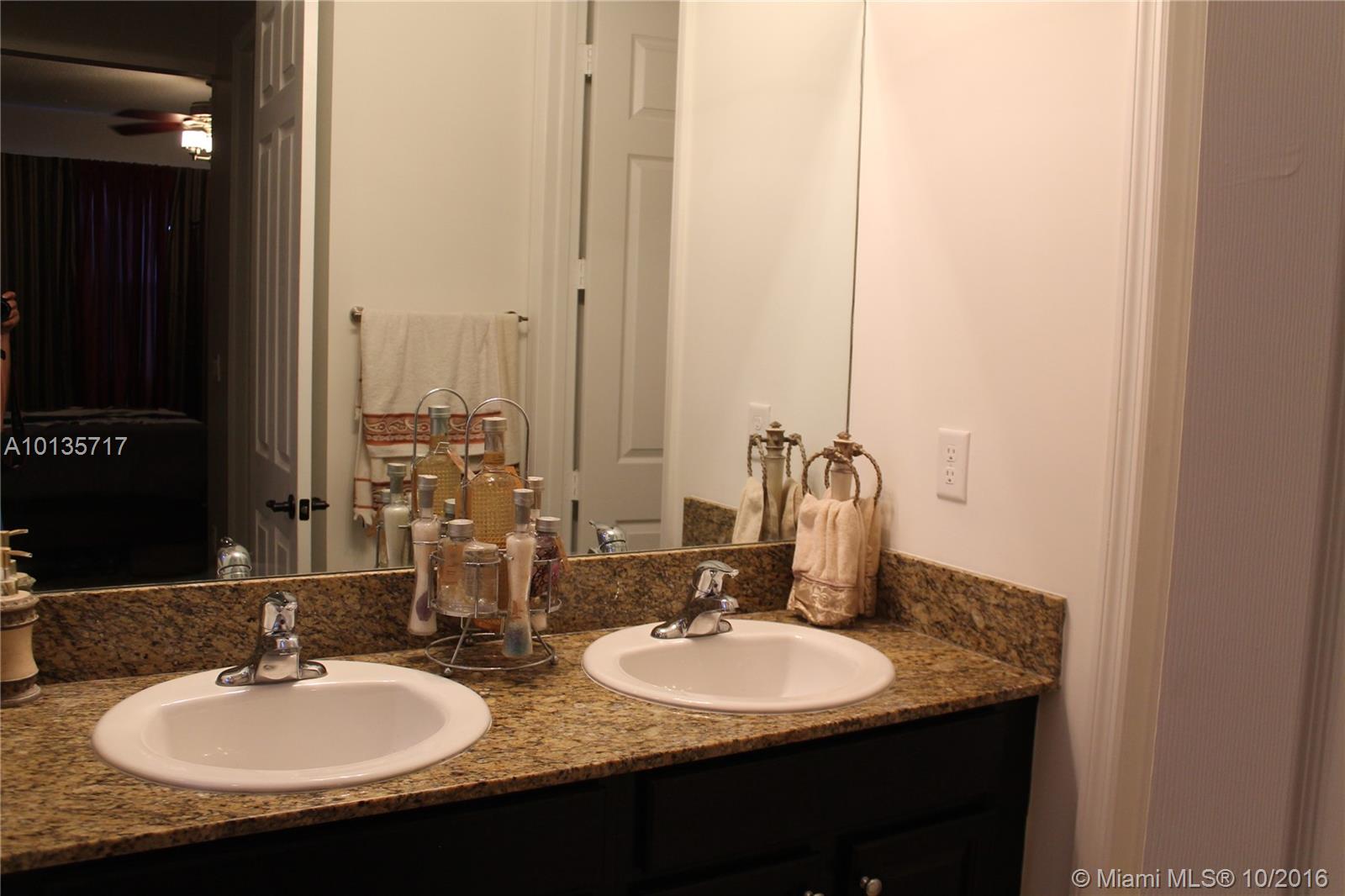 Foxcroft Homes 180-74 B - Residential