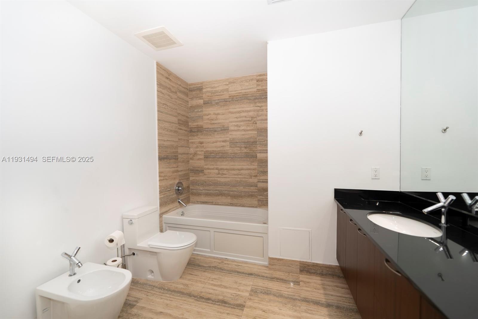 TDR TOWER II CONDO - Residential Lease