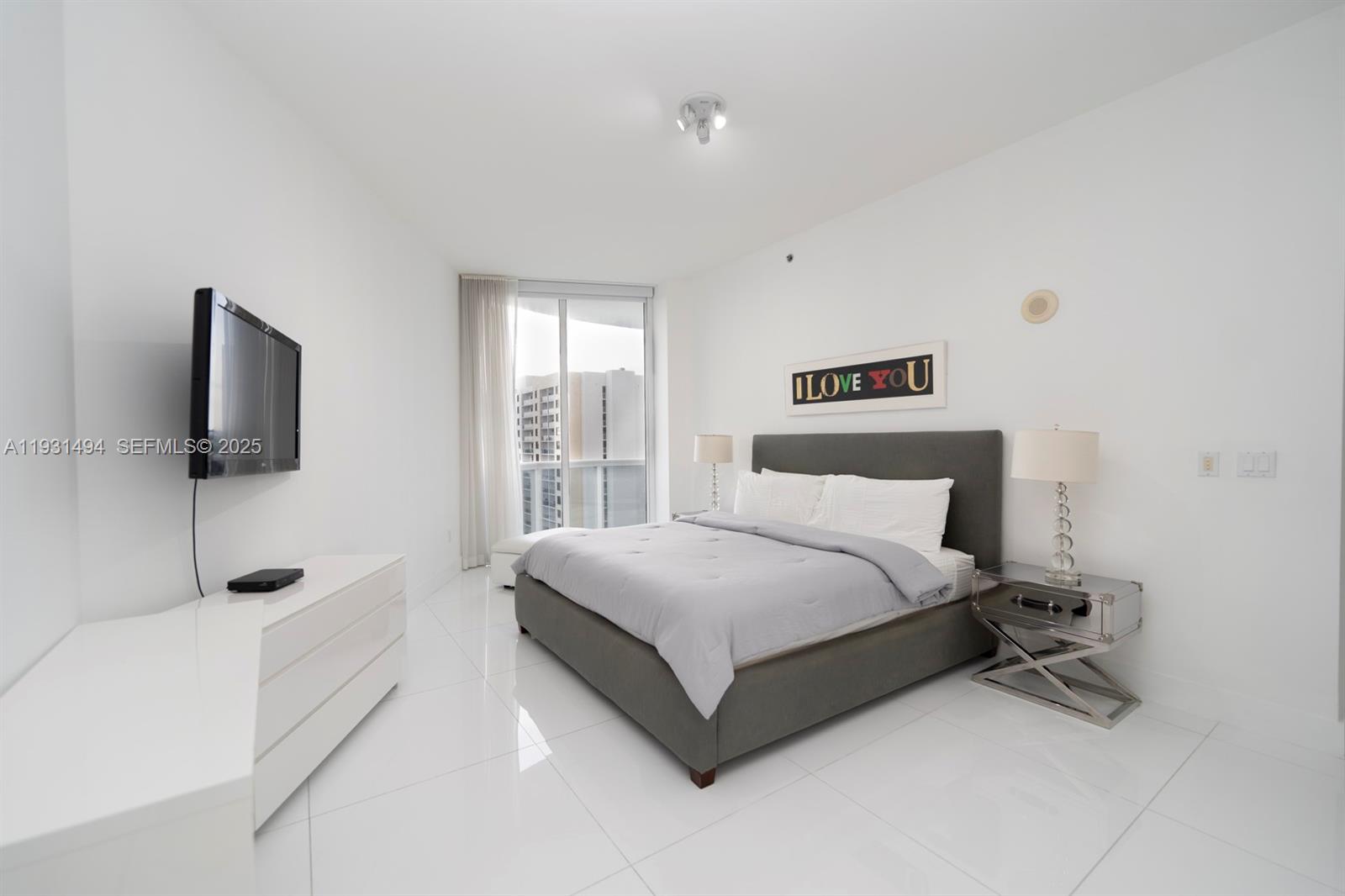 TDR TOWER II CONDO - Residential Lease