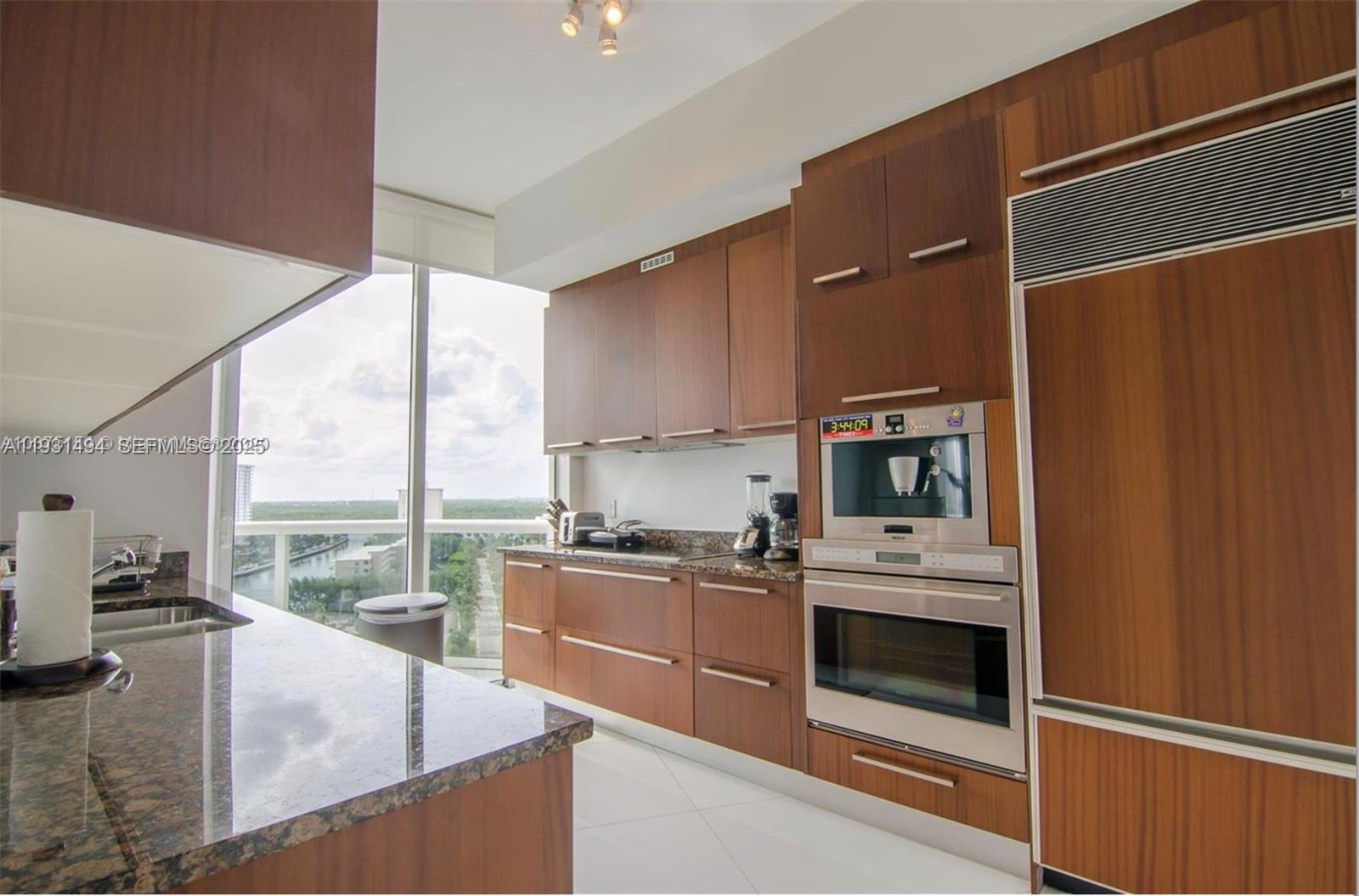 TDR TOWER II CONDO - Residential Lease