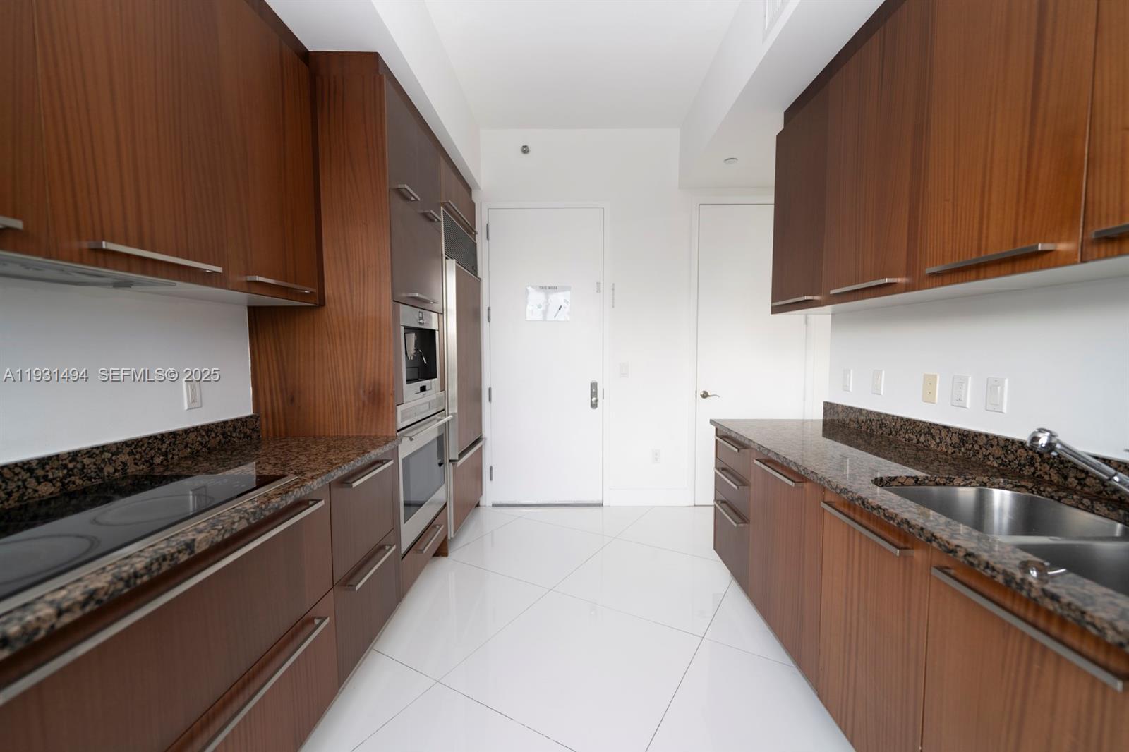 TDR TOWER II CONDO - Residential Lease