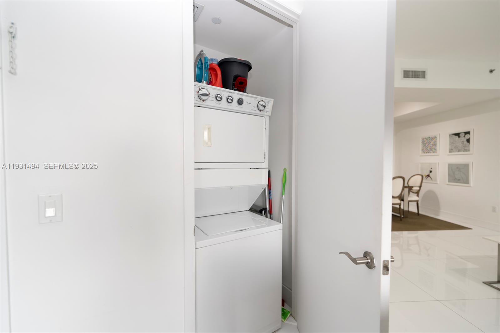 TDR TOWER II CONDO - Residential Lease