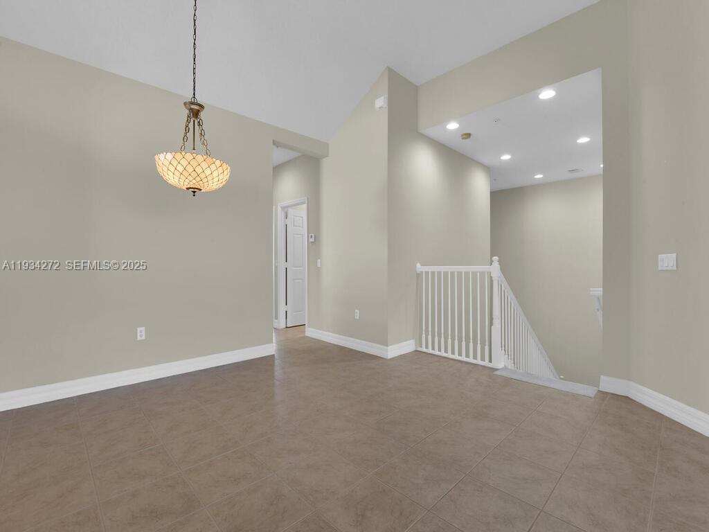 HAMILTON - Residential