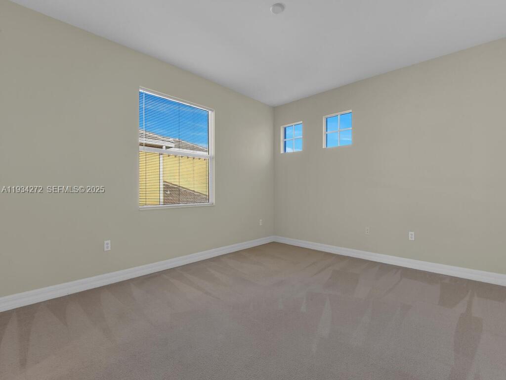 HAMILTON - Residential