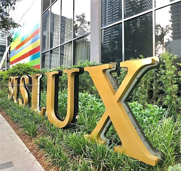 801 SMA RESIDENCES CONDO - Residential