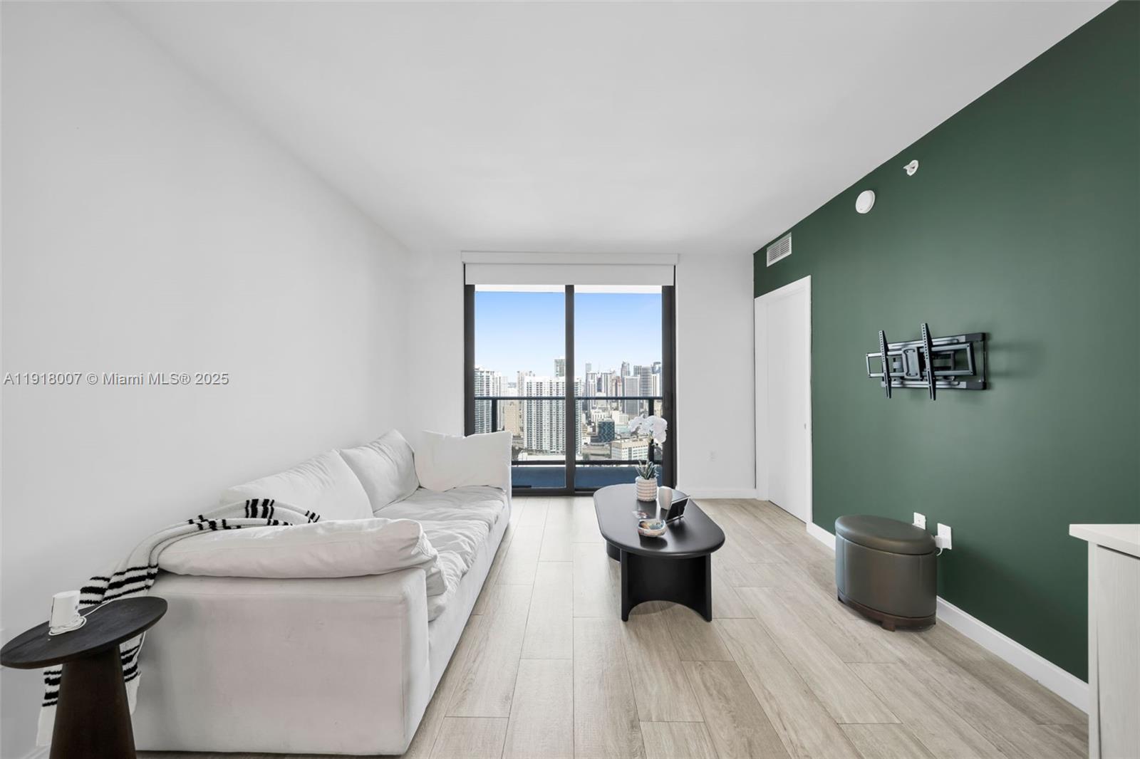 BRICKELL HEIGHTS EAST CON - Residential