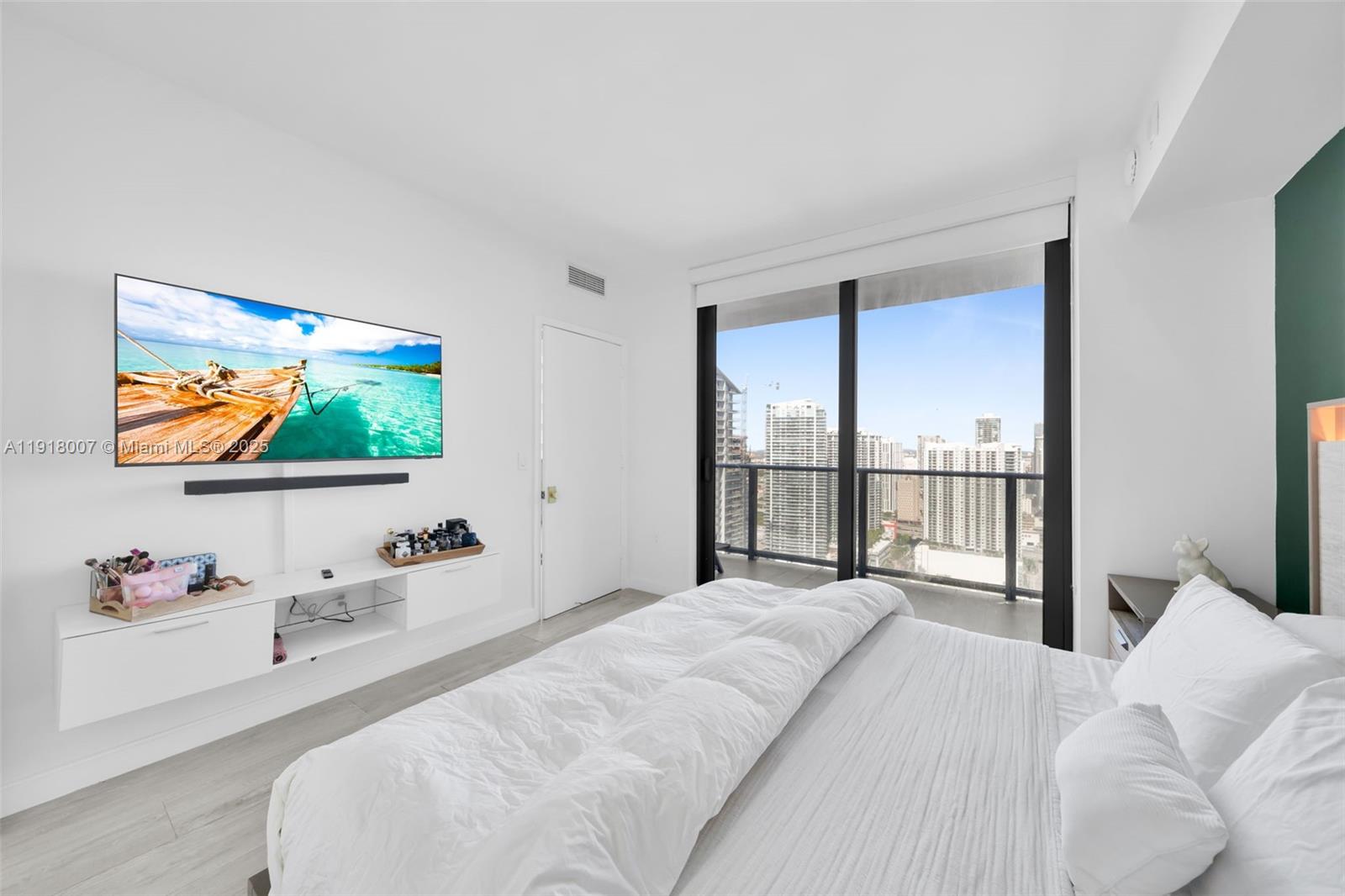 BRICKELL HEIGHTS EAST CON - Residential