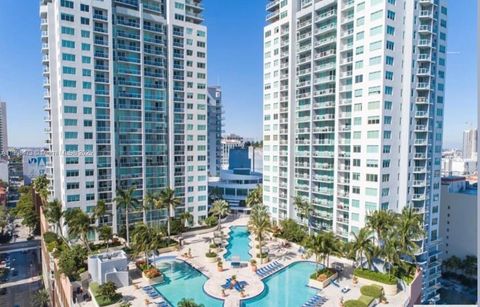 253 NE 2nd St 632 Miami FL 33132