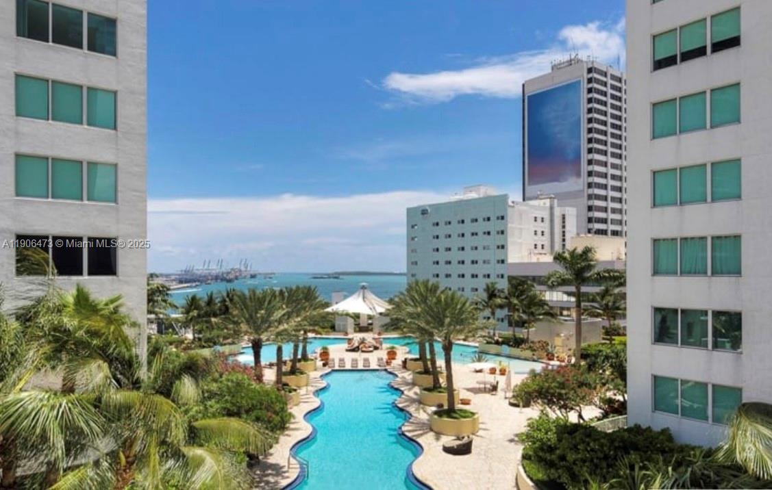 View photos, virtual tours, details... 253 NE 2nd St 632