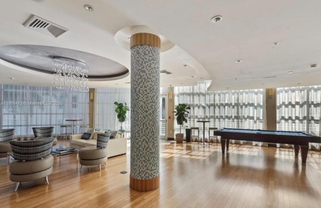 View photos, virtual tours, details... 253 NE 2nd St 632