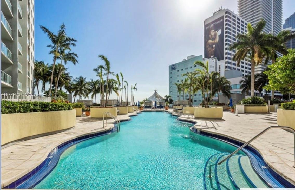 View photos, virtual tours, details... 253 NE 2nd St 632