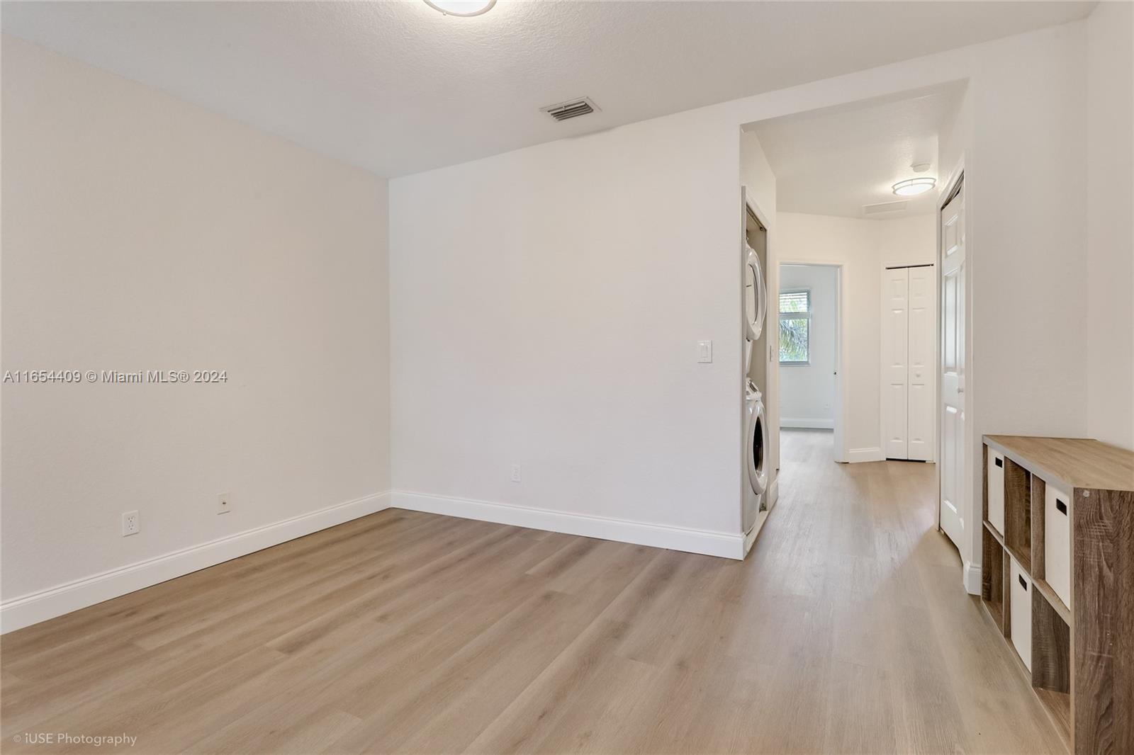 COASTAL BAY COLONY - Residential
