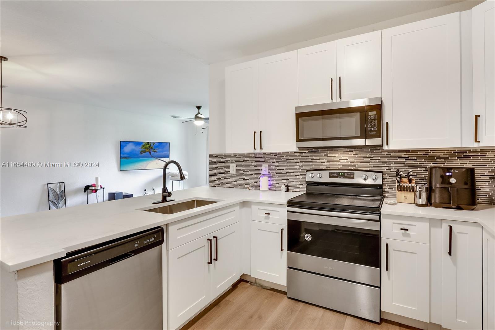 COASTAL BAY COLONY - Residential