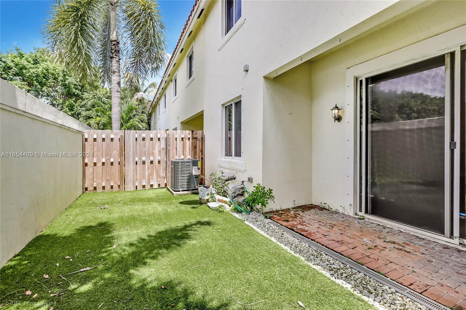 COASTAL BAY COLONY - Residential