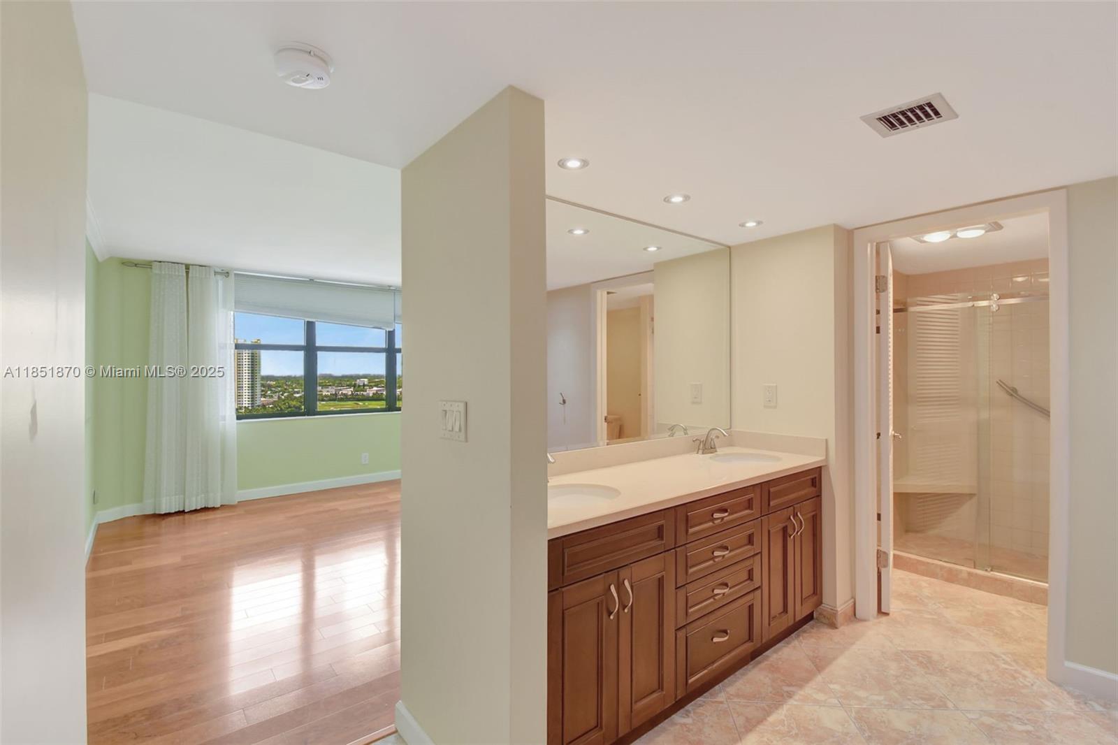 ANCHOR BAY CLUB CONDO - Residential