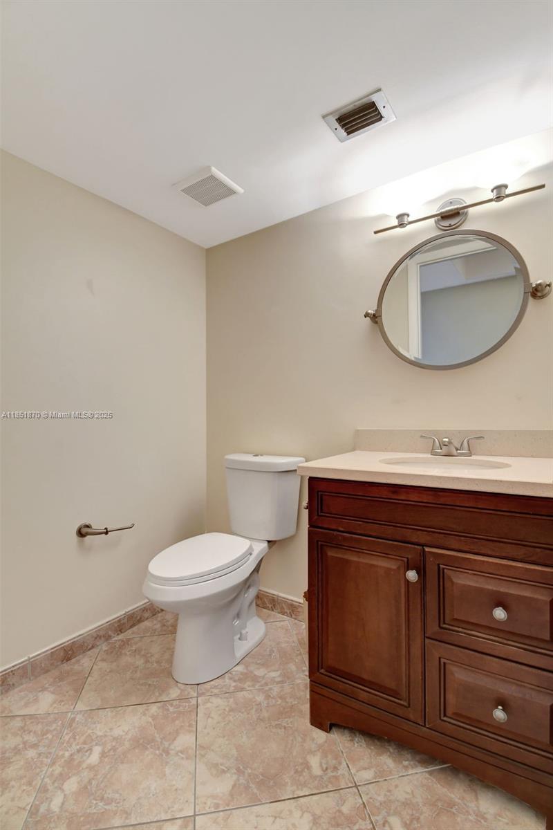 ANCHOR BAY CLUB CONDO - Residential