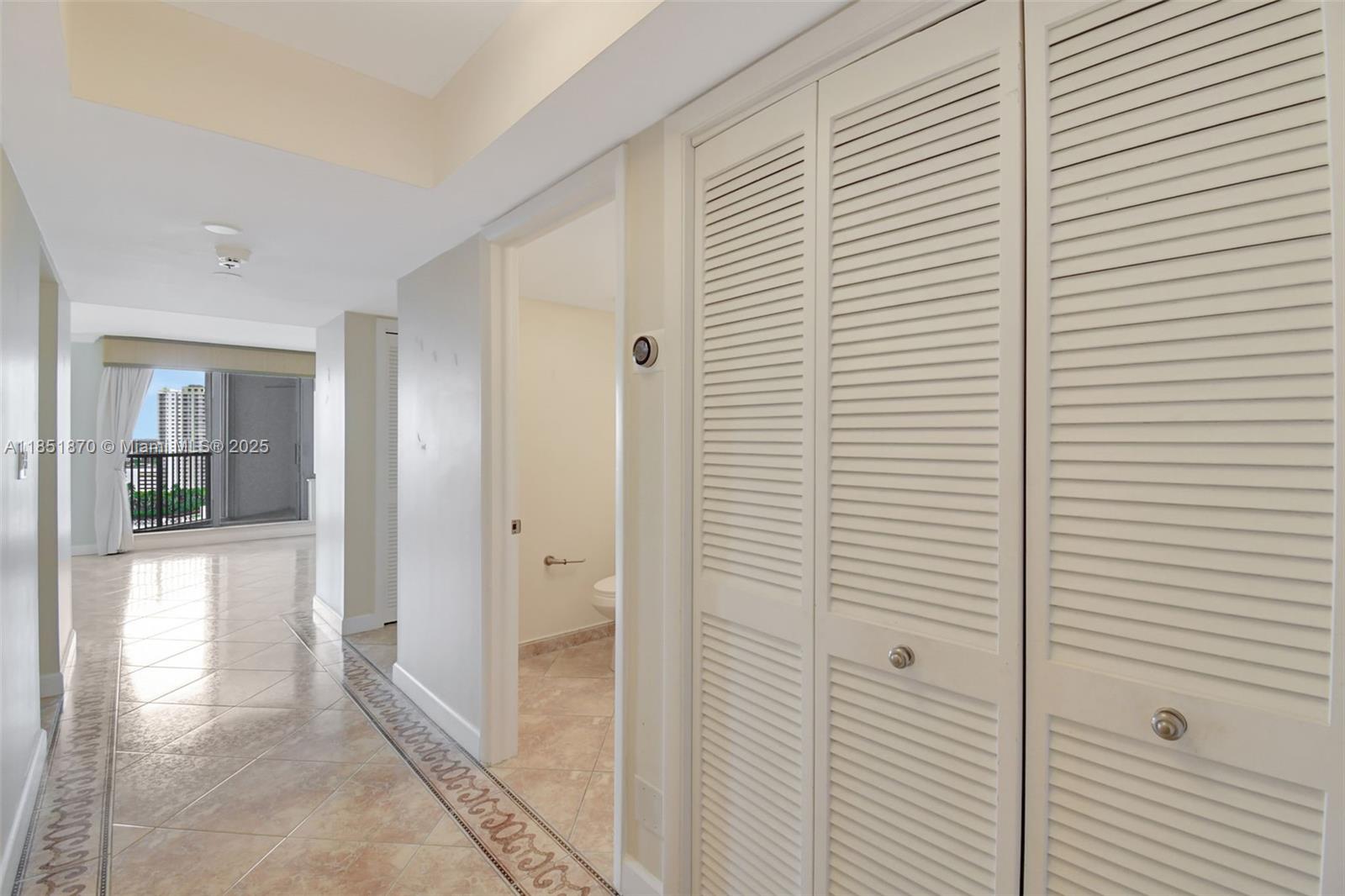 300 Three Islands Blvd 518