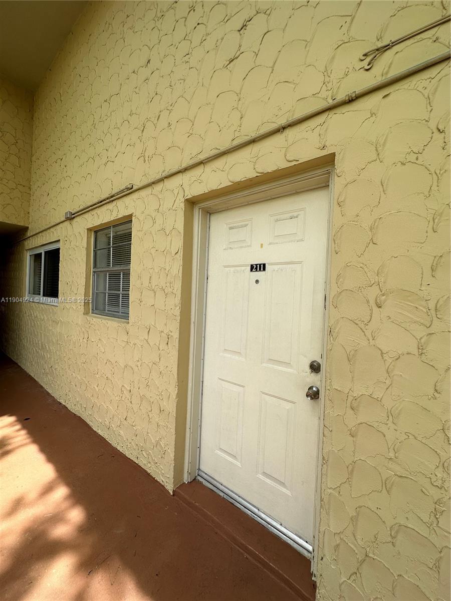 COURTYARDS AT KENDALL CON - Residential