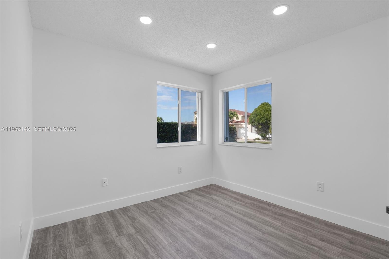 WEITZER SERENA LAKES WEST - Residential