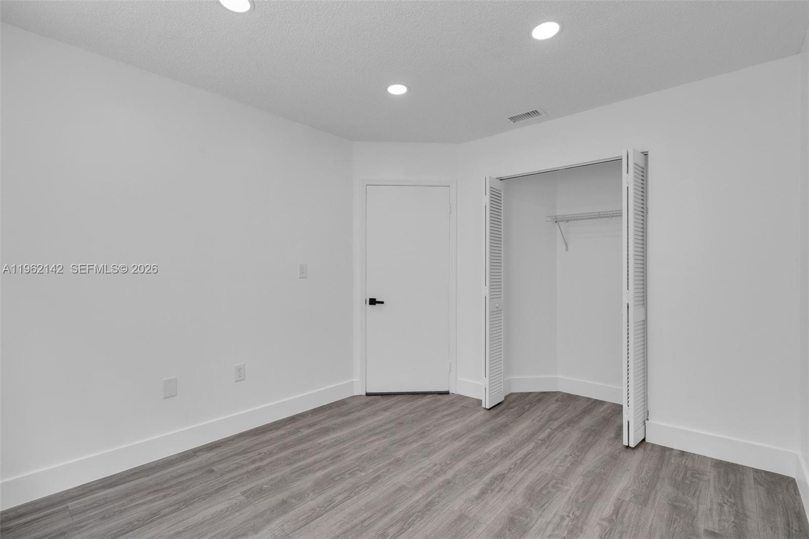 WEITZER SERENA LAKES WEST - Residential