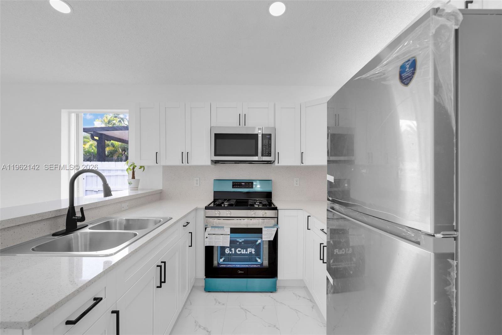 WEITZER SERENA LAKES WEST - Residential