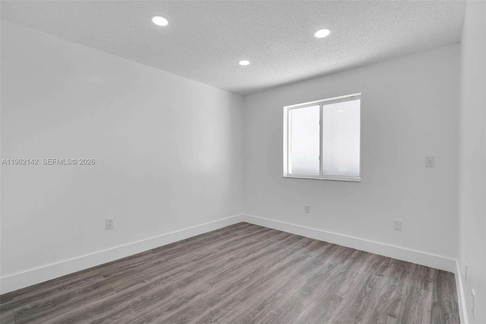 WEITZER SERENA LAKES WEST - Residential