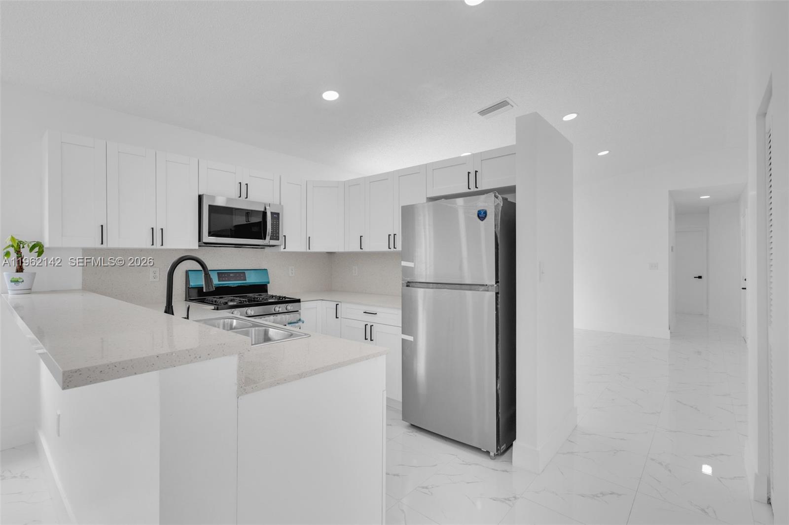 WEITZER SERENA LAKES WEST - Residential