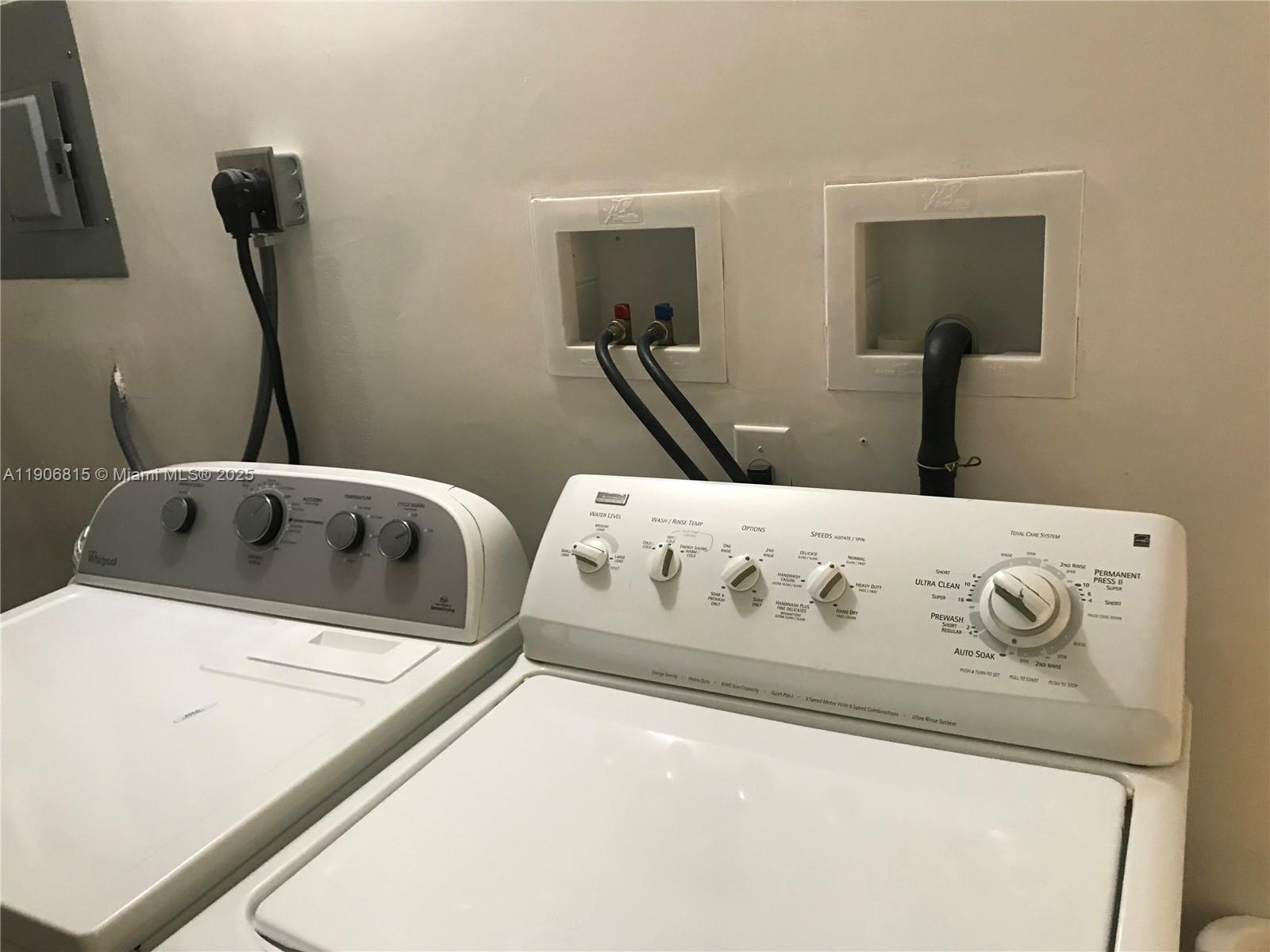 NARANJA LAKES CONDO NO 5 - Residential Lease