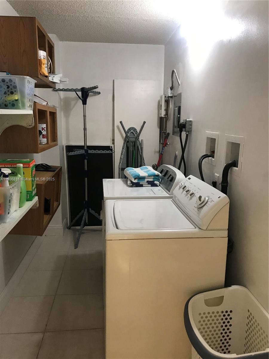 NARANJA LAKES CONDO NO 5 - Residential Lease