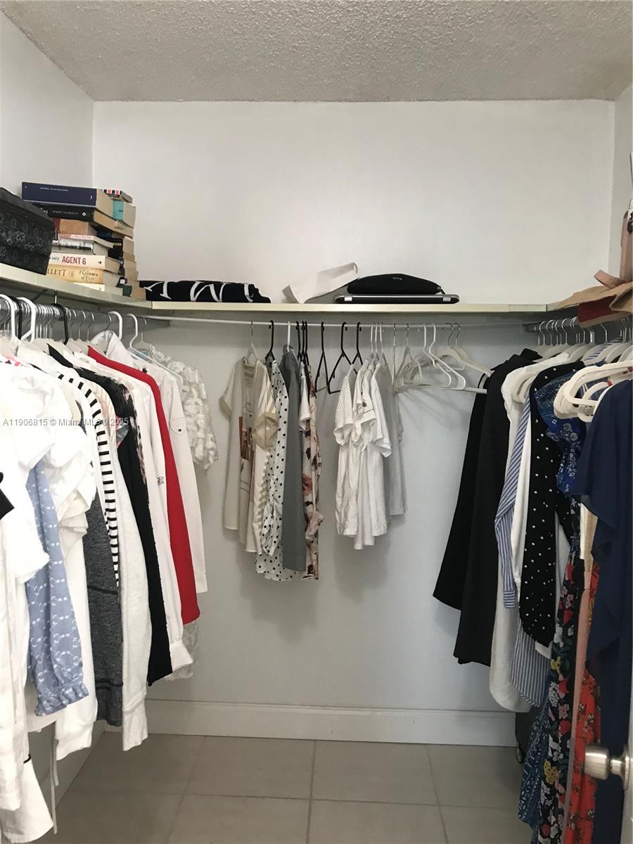 NARANJA LAKES CONDO NO 5 - Residential Lease