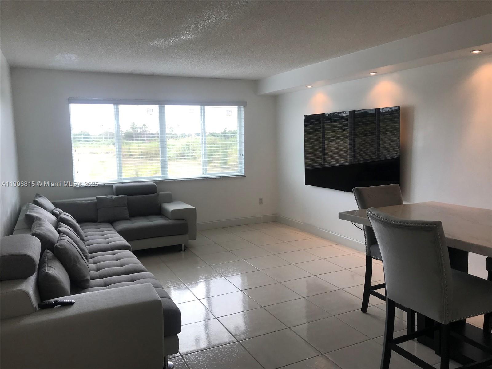 NARANJA LAKES CONDO NO 5 - Residential Lease