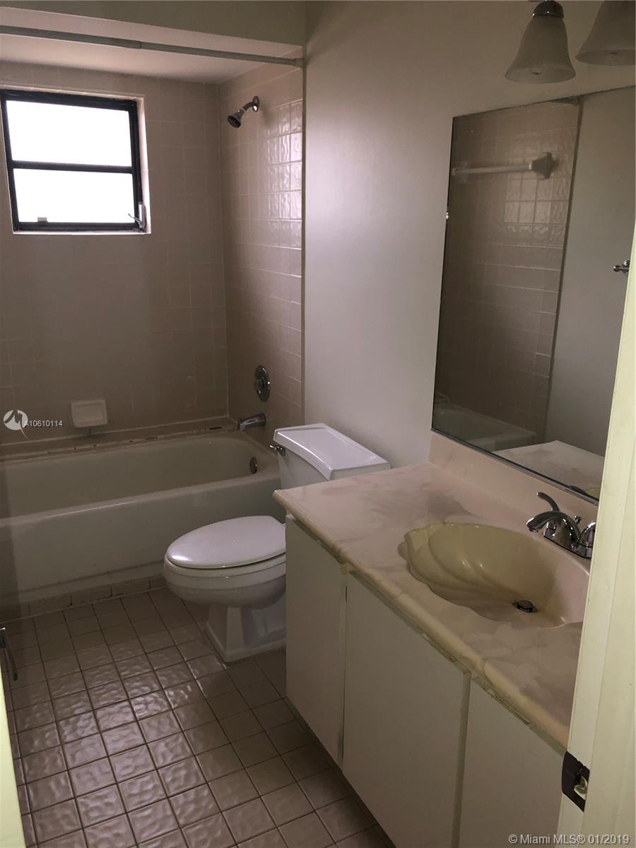 LAGO DEL REY CONDO - Residential Lease