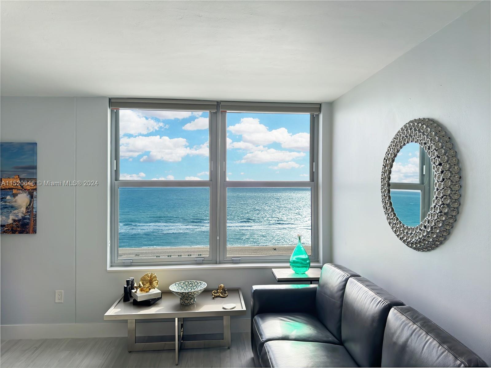 Property for Sale at 2899 Collins Ave 1135, Miami Beach, Miami-Dade County, Florida - Bedrooms: 1 
Bathrooms: 1  - $509,900