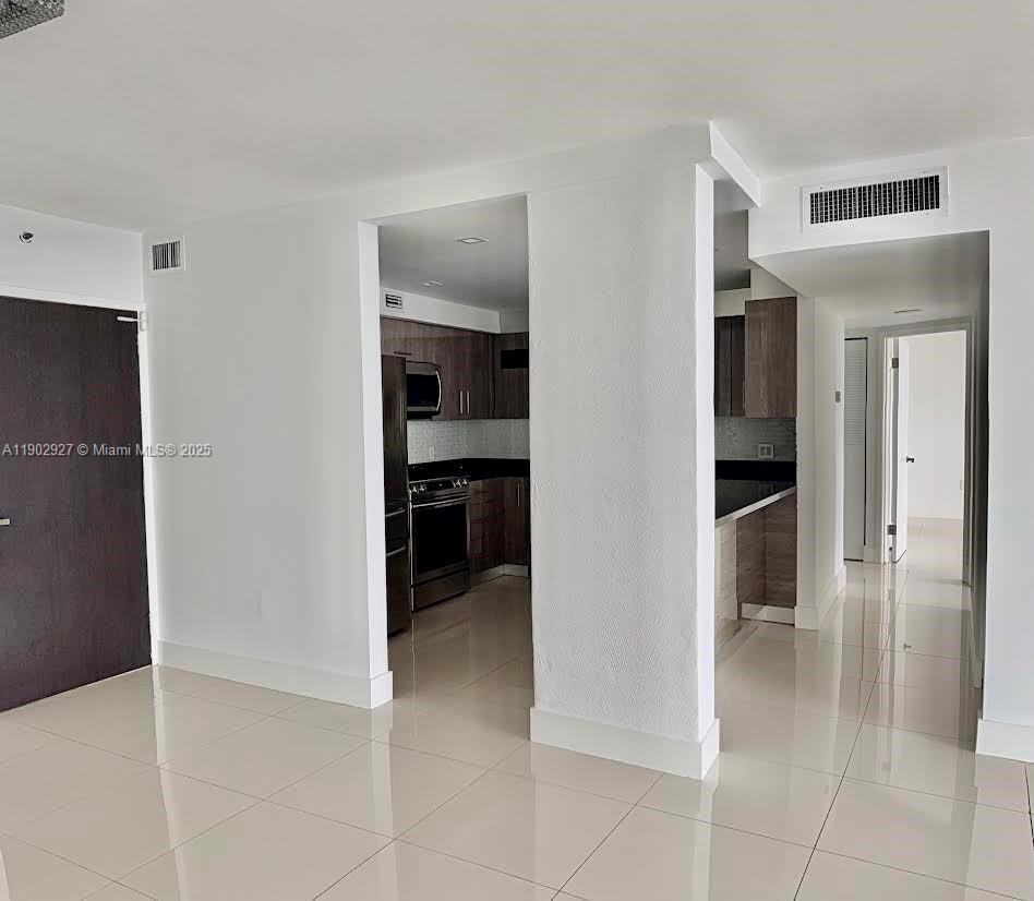 ADMIRALS PORT CONDO WEST - Residential