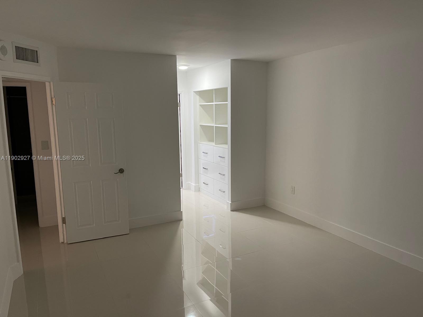 ADMIRALS PORT CONDO WEST - Residential