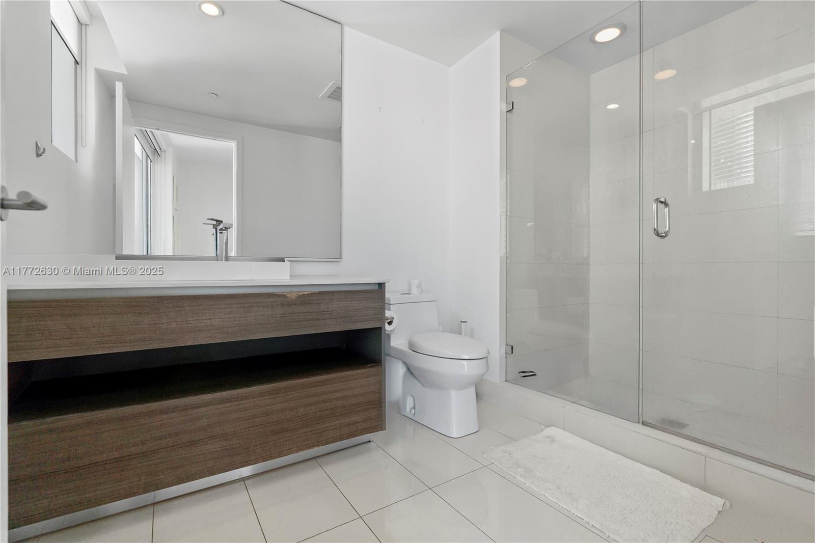 1100 MILLECENTO RESIDENCE - Residential